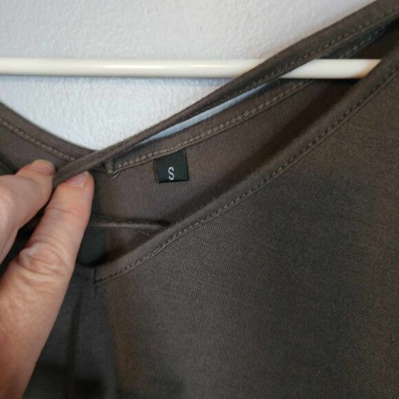 EUC Olive Green Short Sleeve Super Soft top - Picture 3 of 5